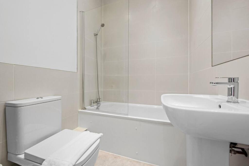 Charming 2 Bed Apartment Free Wifi Close To Camden لندن المظهر الخارجي الصورة